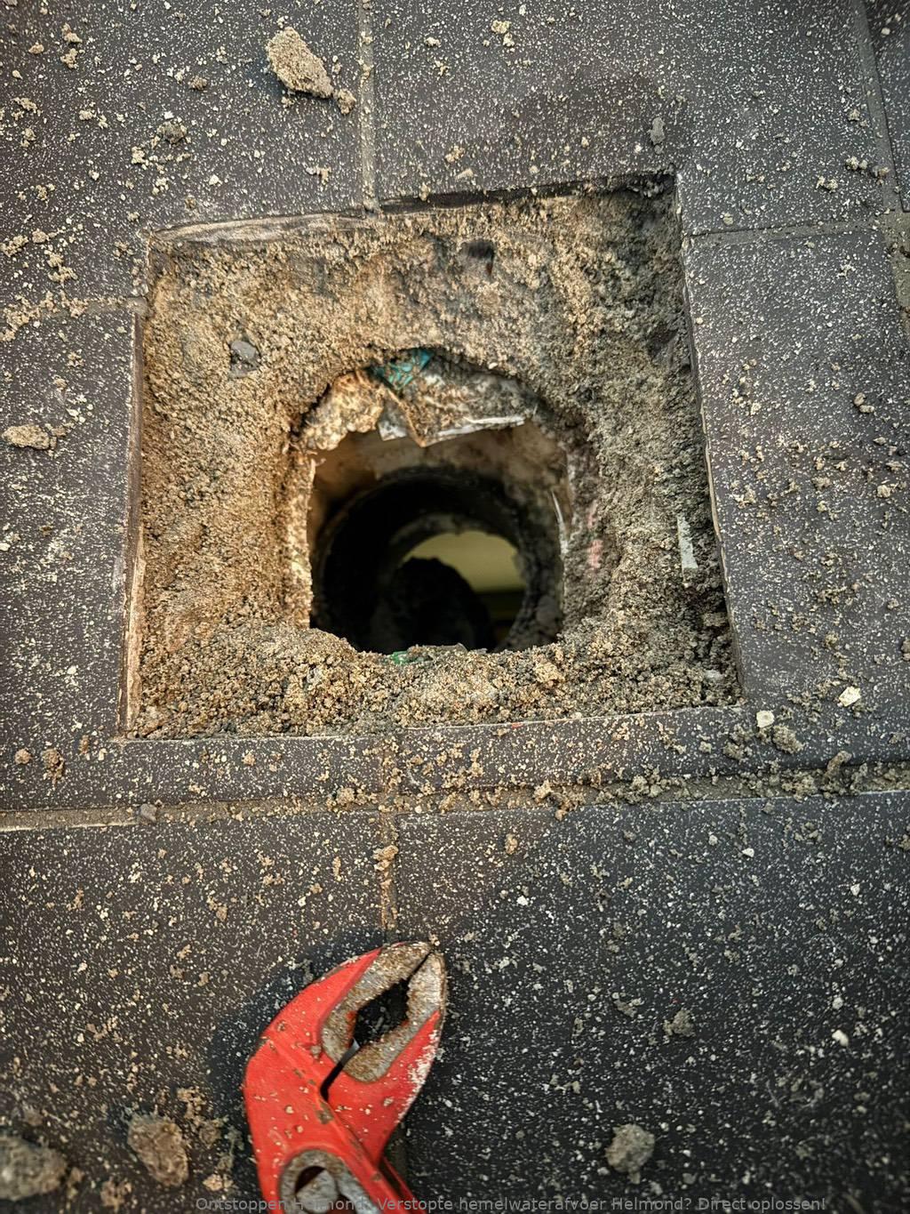Verstopte hemelwaterafvoer Helmond? Direct oplossen!